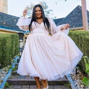 Eloquii x Nabela Noor Tiered Puff Sleeve Dress NWOT 22